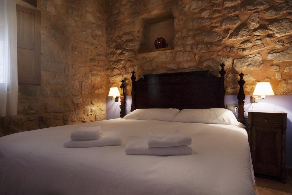 Apartamentos Dona Candida Valderrobres Esterno foto